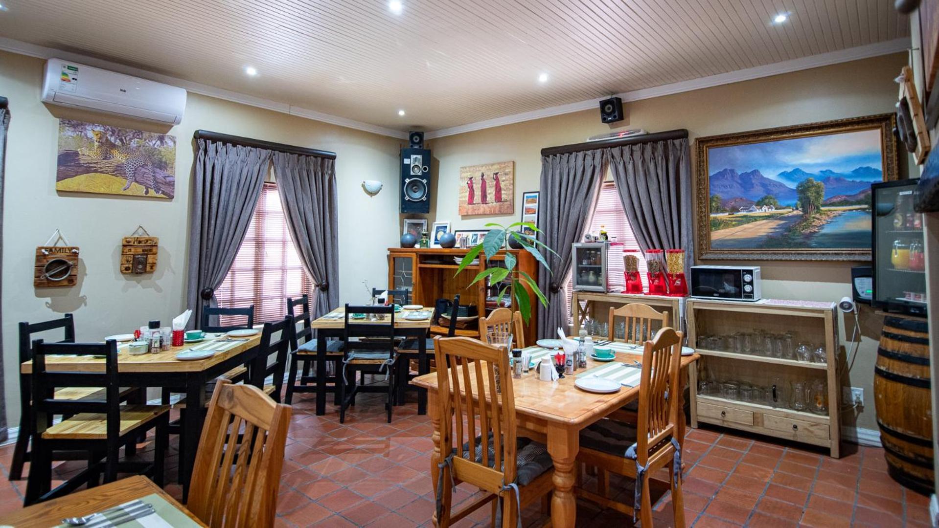 Guesthouse De Tijger Lodge Parow Esterno foto