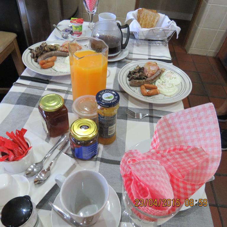 Guesthouse De Tijger Lodge Parow Esterno foto